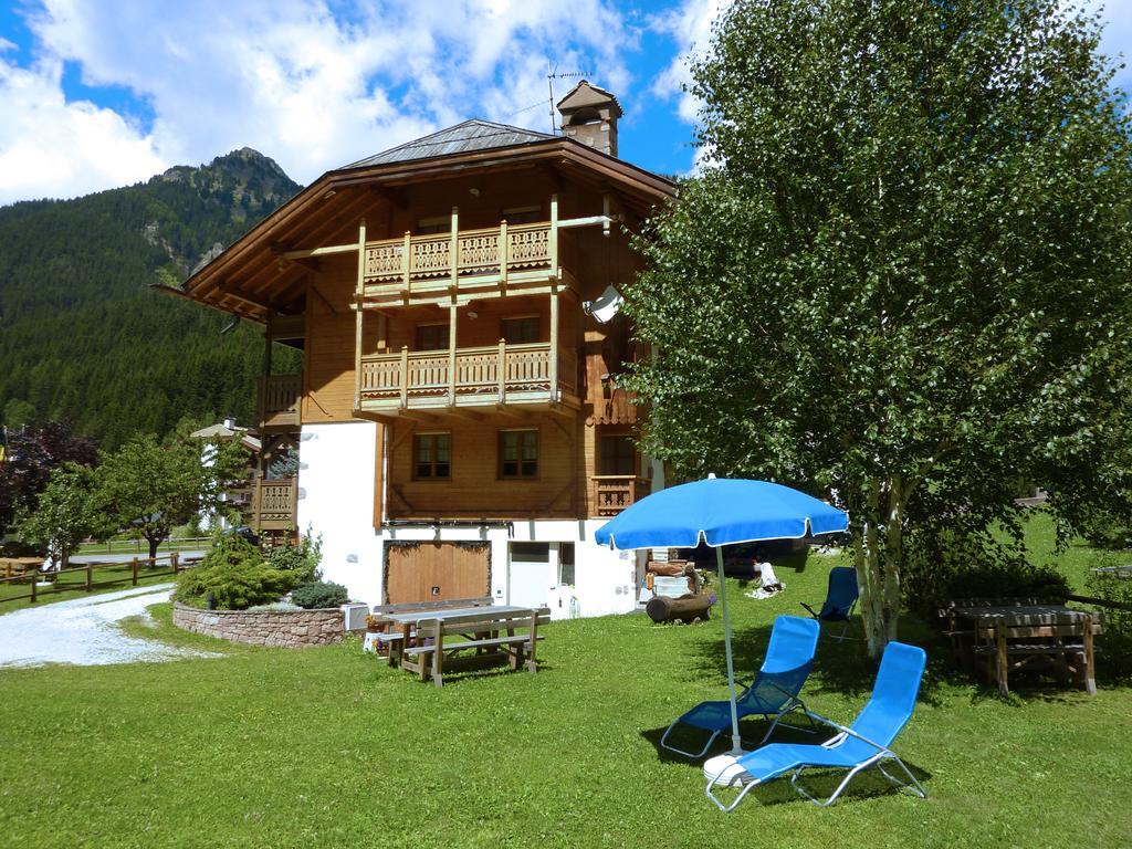 Appartamenti Majon Sotroi Campitello di Fassa Exterior foto