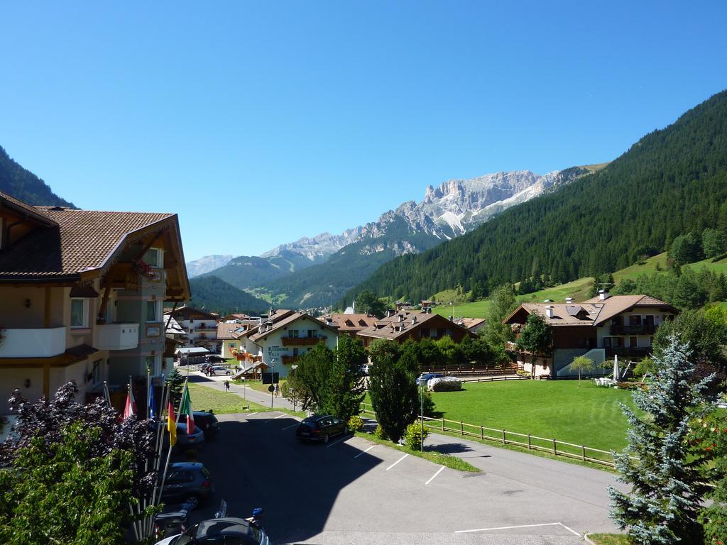 Appartamenti Majon Sotroi Campitello di Fassa Exterior foto